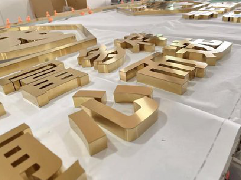  霞浦拉丝不锈钢字的特点。