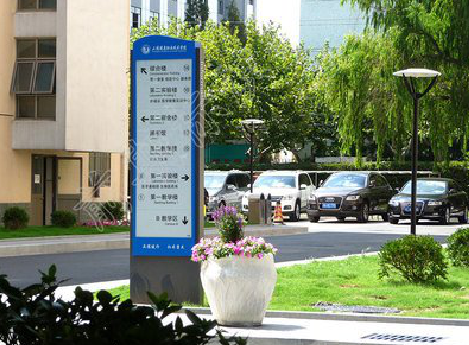  霞浦哪些因素影响宣传栏的制作？